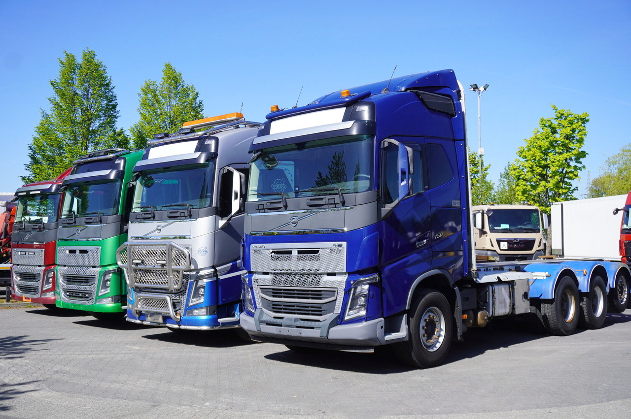 VOLVO FH16 750 / 750 HP! / chassis / 4 units 8x4 - Xe chở gỗ: hình 1 VOLVO FH16 750 / 750 HP! / chassis / 4 units 8x4 - Xe chở gỗ: hình 1