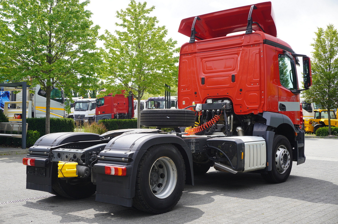 MERCEDES-BENZ Actros 1833 tractor unit / 260 tho. km - Xe đầu kéo: hình 4 MERCEDES-BENZ Actros 1833 tractor unit / 260 tho. km - Xe đầu kéo: hình 4
