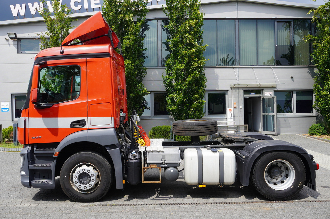 MERCEDES-BENZ Actros 1833 tractor unit / 260 tho. km - Xe đầu kéo: hình 2 MERCEDES-BENZ Actros 1833 tractor unit / 260 tho. km - Xe đầu kéo: hình 2