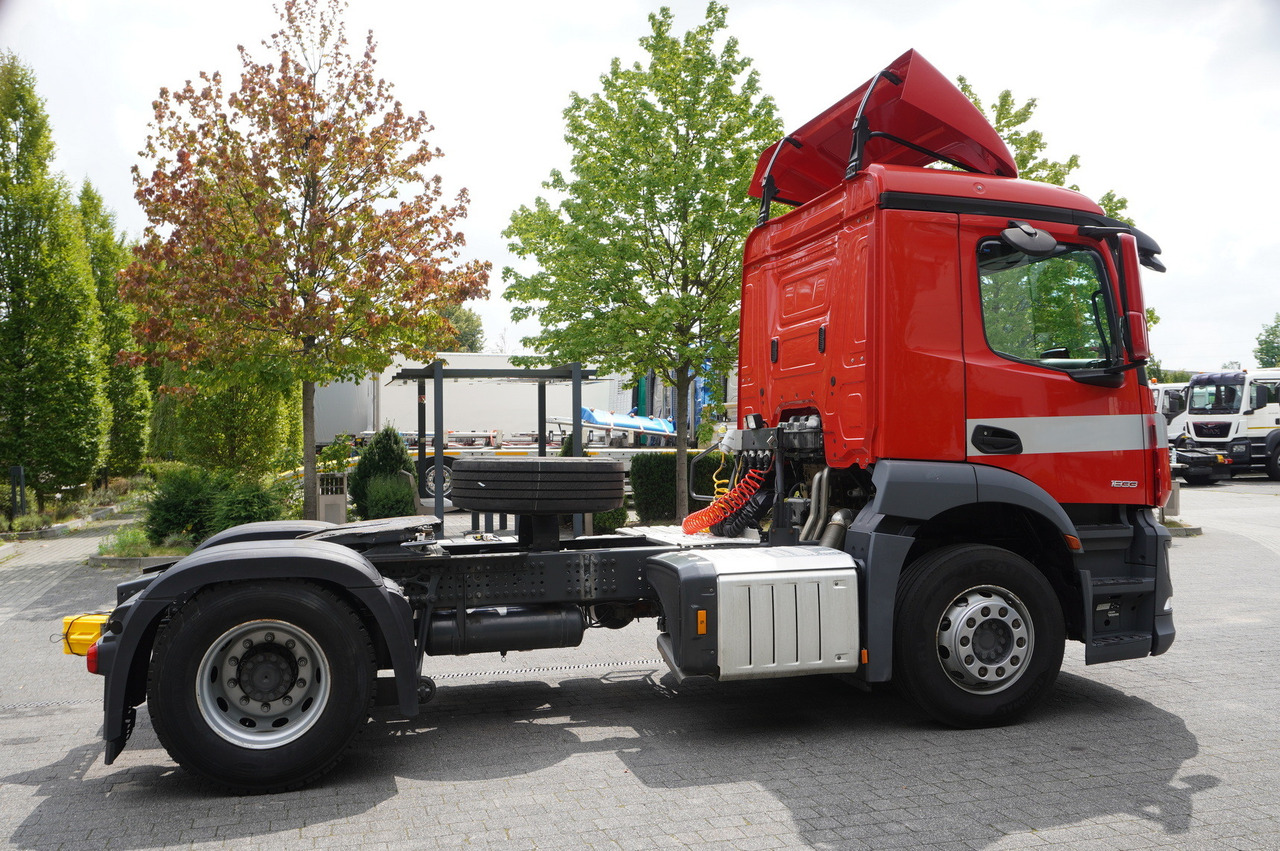 MERCEDES-BENZ Actros 1833 tractor unit / 260 tho. km - Xe đầu kéo: hình 5 MERCEDES-BENZ Actros 1833 tractor unit / 260 tho. km - Xe đầu kéo: hình 5