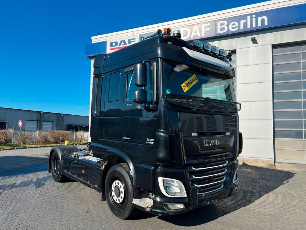 DAF XF 530 FT SC 4x4 PXP Intarder Kipphydraulik - Xe đầu kéo: hình 1 DAF XF 530 FT SC 4x4 PXP Intarder Kipphydraulik - Xe đầu kéo: hình 1