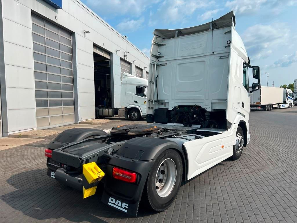 DAF XFn 480 FT Intarder 2xTank 1.105 L Vollspoiler - Xe đầu kéo: hình 4 DAF XFn 480 FT Intarder 2xTank 1.105 L Vollspoiler - Xe đầu kéo: hình 4