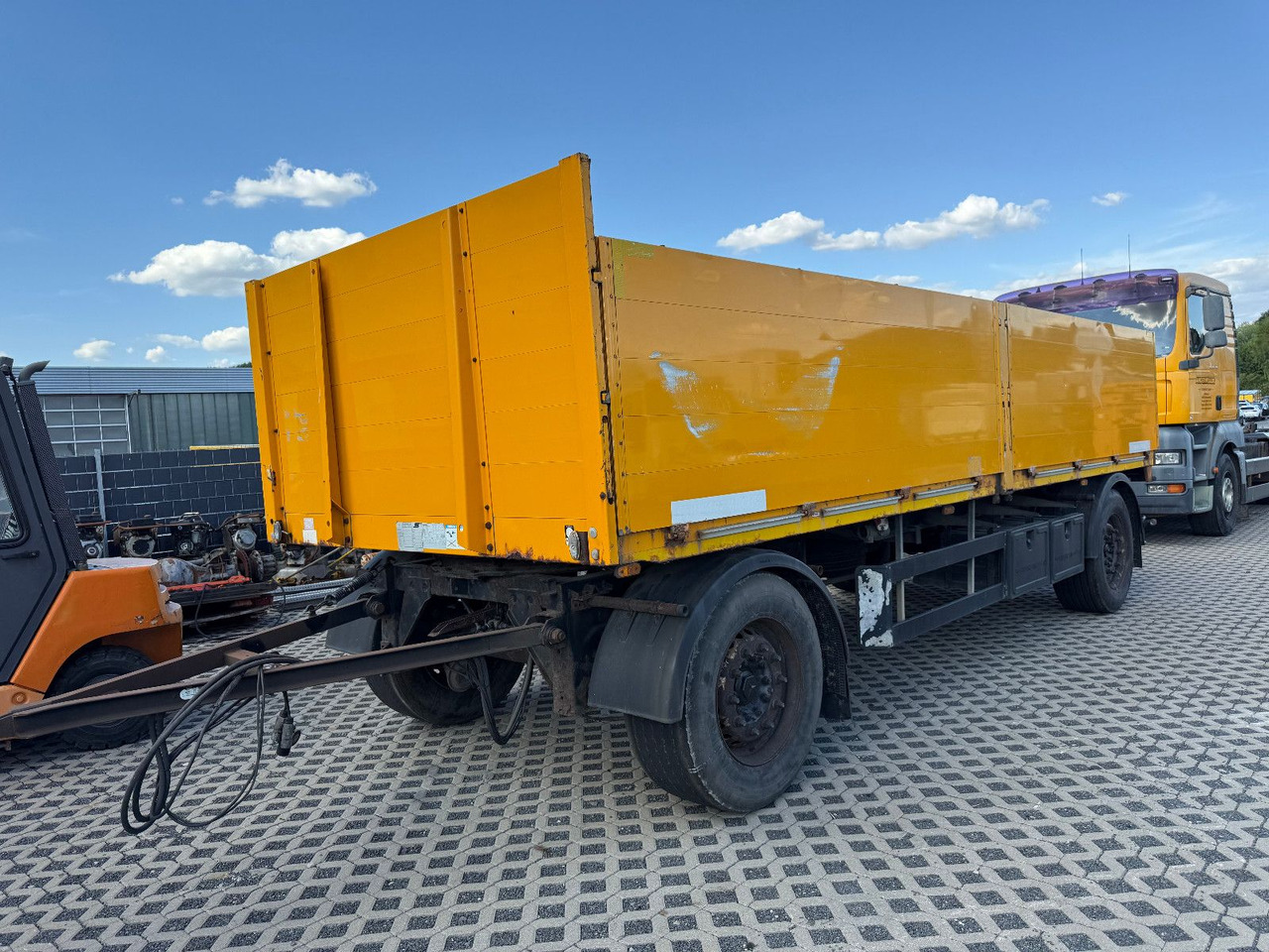 Schwarzmüller T 202 L: 6500 mm - Rơ moóc thùng lửng/ Phẳng: hình 1 Schwarzmüller T 202 L: 6500 mm - Rơ moóc thùng lửng/ Phẳng: hình 1