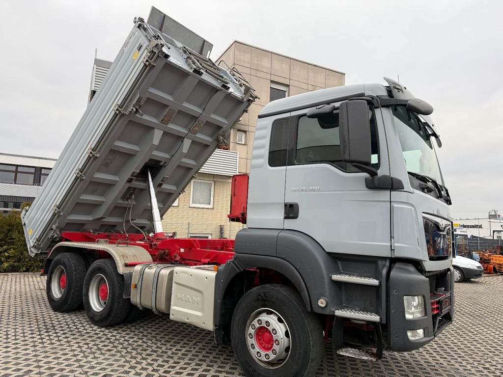 MAN TGS 26.480 6X4 WECHSELSYSTEM KIPPER+SZM-Blatt-B - Xe đầu kéo: hình 4 MAN TGS 26.480 6X4 WECHSELSYSTEM KIPPER+SZM-Blatt-B - Xe đầu kéo: hình 4