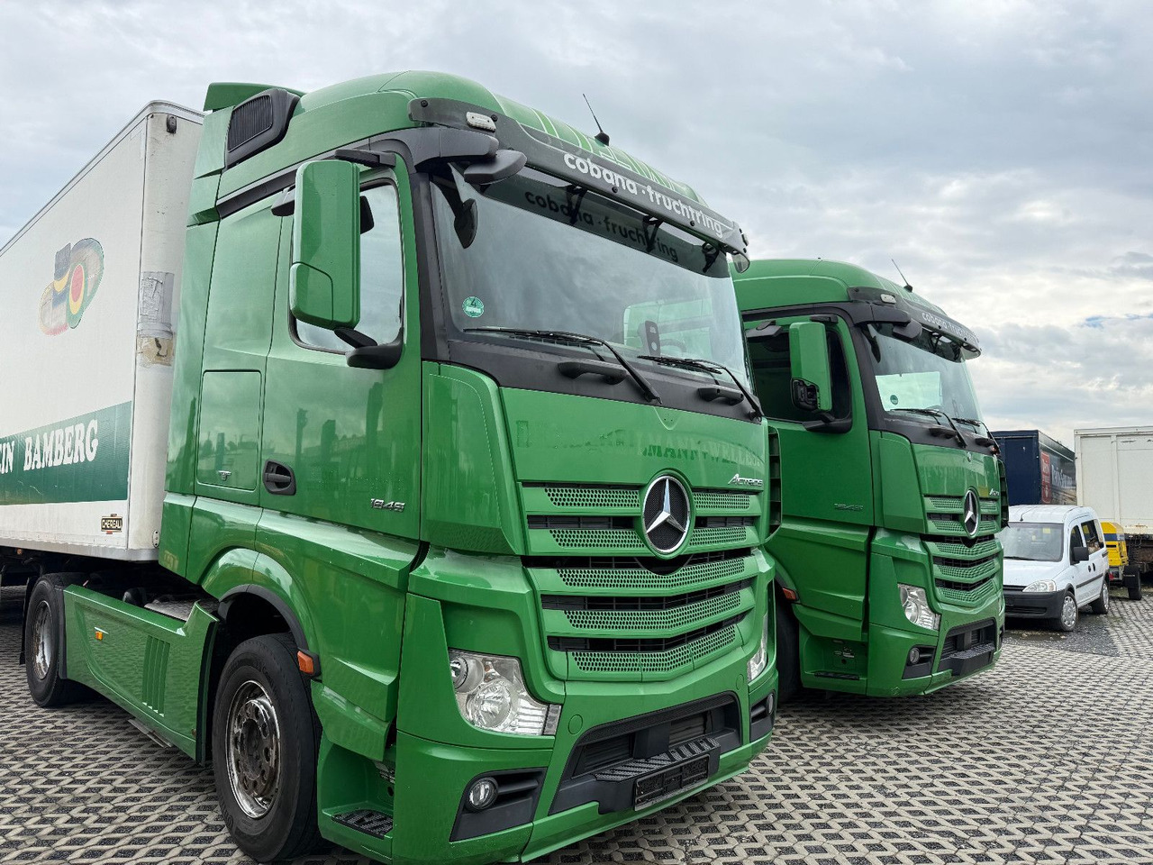 Mercedes-Benz 1845 - Xe đầu kéo: hình 5 Mercedes-Benz 1845 - Xe đầu kéo: hình 5