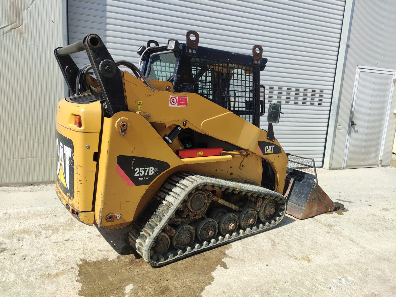 CATERPILLAR 257B2 - Máy xúc lật mini bánh xích: hình 4 CATERPILLAR 257B2 - Máy xúc lật mini bánh xích: hình 4