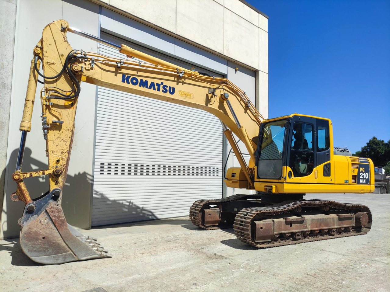 KOMATSU PC210NLC-8 - Máy xúc bánh xích: hình 1 KOMATSU PC210NLC-8 - Máy xúc bánh xích: hình 1