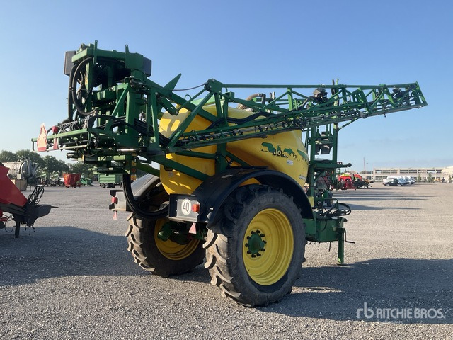 2002 John Deere 840 28 m Pull-Type Sprayer - Máy xịt kéo: hình 4 2002 John Deere 840 28 m Pull-Type Sprayer - Máy xịt kéo: hình 4