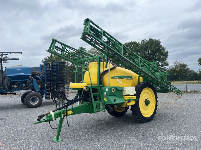 2011 John Deere 732 24 m Pull-Type Sprayer - Máy xịt kéo: hình 1 2011 John Deere 732 24 m Pull-Type Sprayer - Máy xịt kéo: hình 1