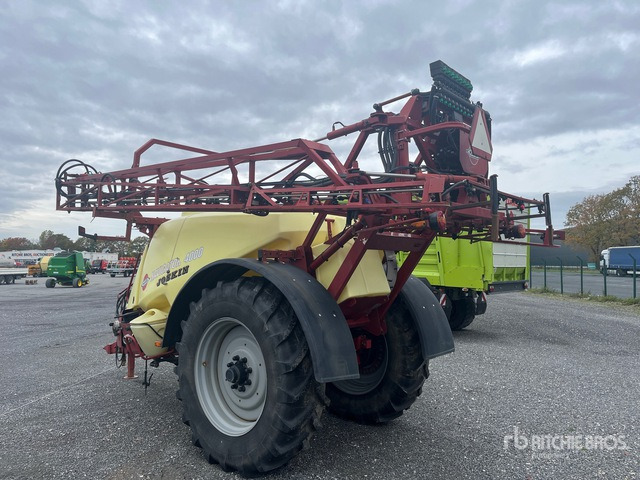 2012 Hardi Navigator 4000 24 m Pull-Type Sprayer - Máy xịt kéo: hình 2 2012 Hardi Navigator 4000 24 m Pull-Type Sprayer - Máy xịt kéo: hình 2