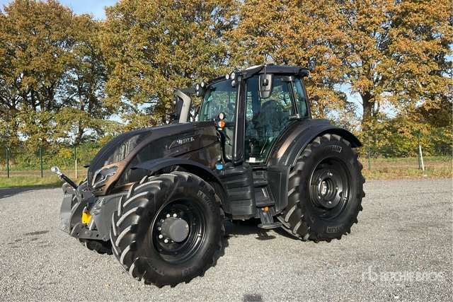 2023 Valtra T215 Versu 4WD Tractor - Máy cày: hình 4 2023 Valtra T215 Versu 4WD Tractor - Máy cày: hình 4