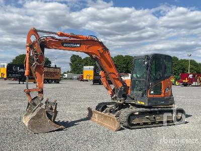 DOOSAN DX85R-3 - Máy xúc bánh xích: hình 1 DOOSAN DX85R-3 - Máy xúc bánh xích: hình 1