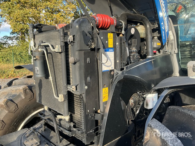New Holland T7.250 4WD Tractor - Máy cày: hình 5 New Holland T7.250 4WD Tractor - Máy cày: hình 5
