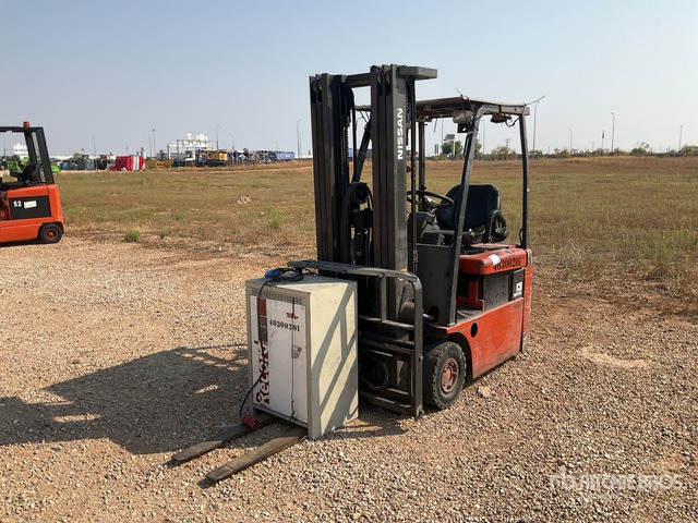 2002 Nissan SN01L13HQ (Inoperable) Electric Forklift - Xe nâng điện: hình 1 2002 Nissan SN01L13HQ (Inoperable) Electric Forklift - Xe nâng điện: hình 1