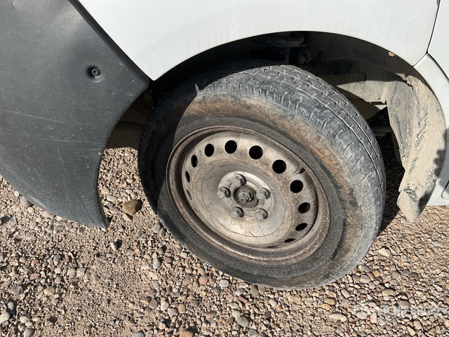 2003 Nissan Primastar 1.9D Cargo Van - Xe van chở hàng, Xe tải van: hình 4 2003 Nissan Primastar 1.9D Cargo Van - Xe van chở hàng, Xe tải van: hình 4