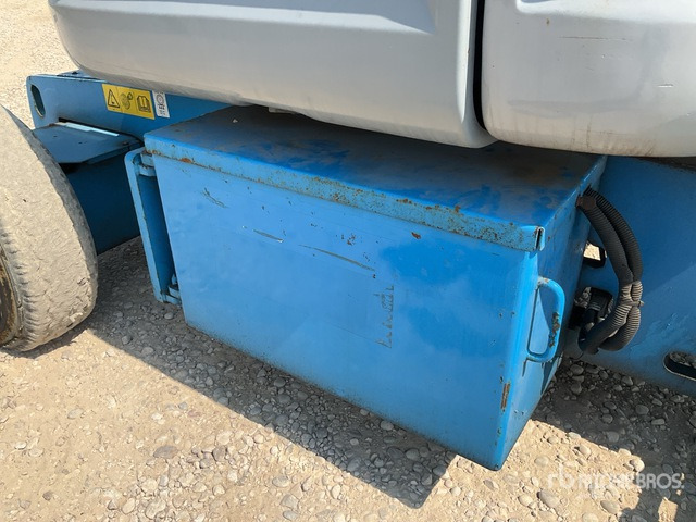 2004 Genie Z45/25 2WD Electric Articulating Boom Lift - Xe nâng người nhiều khớp nối: hình 4 2004 Genie Z45/25 2WD Electric Articulating Boom Lift - Xe nâng người nhiều khớp nối: hình 4