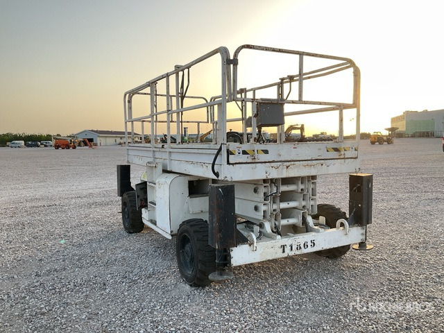 2004 Haulotte H12SX 4x4 Scissor Lift - Máy nâng người hình kéo: hình 3 2004 Haulotte H12SX 4x4 Scissor Lift - Máy nâng người hình kéo: hình 3