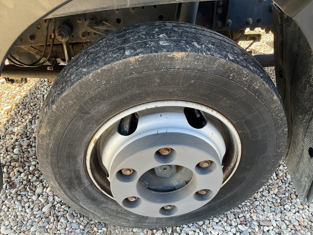 2012 Iveco Eurocargo 75E18 4x2 Cab and Chassis - Xe tải khung gầm: hình 5 2012 Iveco Eurocargo 75E18 4x2 Cab and Chassis - Xe tải khung gầm: hình 5