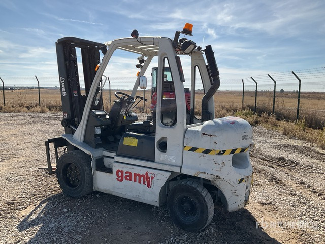 2015 Nissan YG1D2A32Q Forklift - Xe nâng diesel: hình 3 2015 Nissan YG1D2A32Q Forklift - Xe nâng diesel: hình 3
