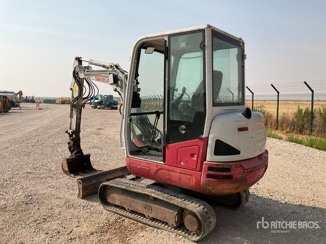 2015 Takeuchi TB230 Mini Excavator: <6.6t - Máy xúc mini: hình 3 2015 Takeuchi TB230 Mini Excavator: <6.6t - Máy xúc mini: hình 3