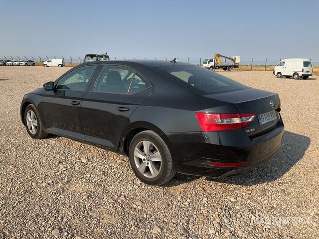 2018 Skoda Superb Automobile - Xe hơi: hình 3 2018 Skoda Superb Automobile - Xe hơi: hình 3