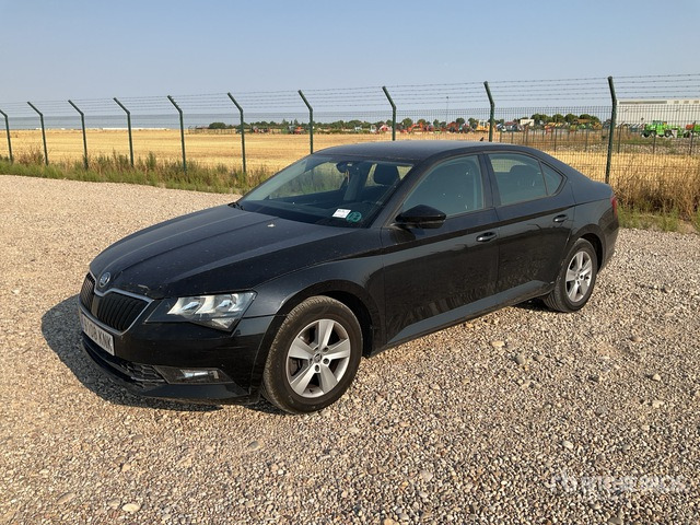 2018 Skoda Superb Automobile - Xe hơi: hình 1 2018 Skoda Superb Automobile - Xe hơi: hình 1