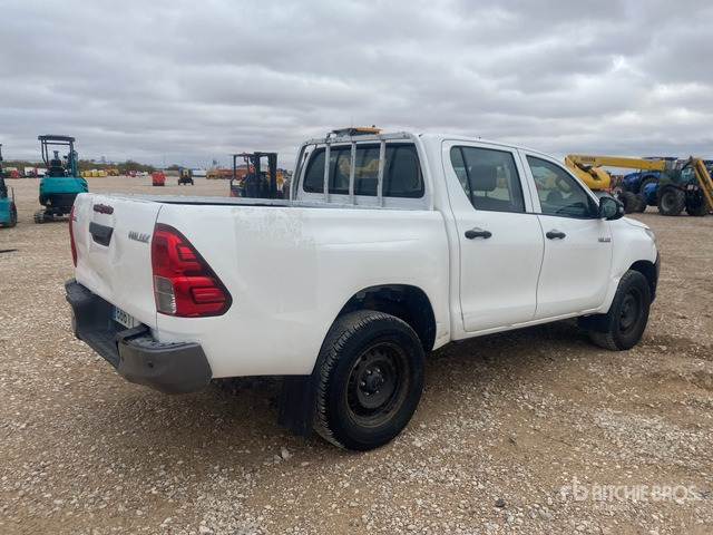 2019 Toyota Hilux 4x4 Pickup - Xe bán tải: hình 3 2019 Toyota Hilux 4x4 Pickup - Xe bán tải: hình 3