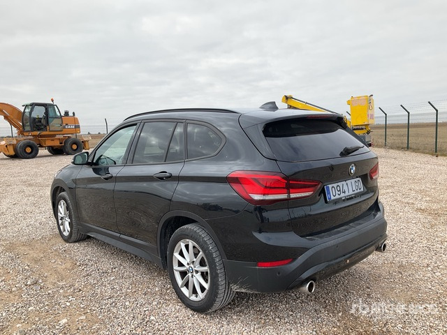 2020 BMW X1 20 XDrive Automobile - Xe hơi: hình 3 2020 BMW X1 20 XDrive Automobile - Xe hơi: hình 3