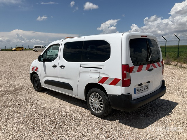 2020 Toyota Proace City Verso 5 Passenger Van - Xe bus mini, Xe van chở khách: hình 1 2020 Toyota Proace City Verso 5 Passenger Van - Xe bus mini, Xe van chở khách: hình 1