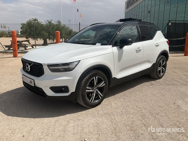 2020 Volvo XC40 SUV - SUV: hình 3 2020 Volvo XC40 SUV - SUV: hình 3
