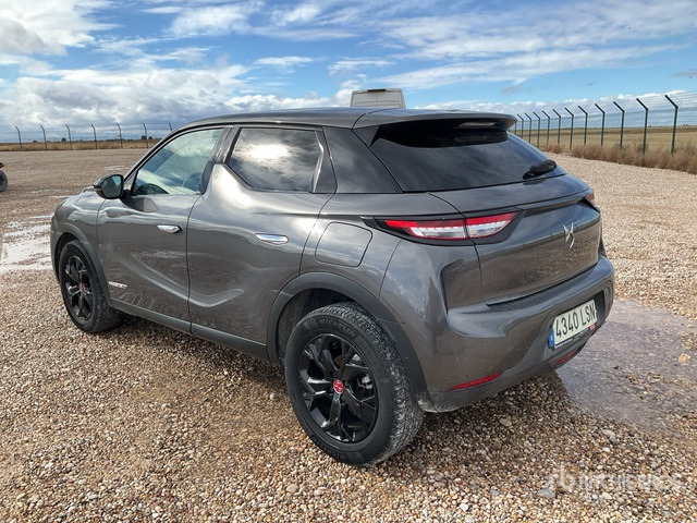 2021 Citroen DS3 Crossback BlueHDI Automobile - Xe hơi: hình 2 2021 Citroen DS3 Crossback BlueHDI Automobile - Xe hơi: hình 2