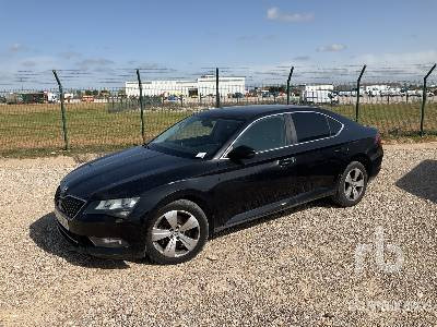 SKODA SUPERB 2.0D - Xe hơi: hình 1 SKODA SUPERB 2.0D - Xe hơi: hình 1