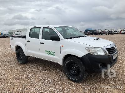 TOYOTA HILUX 4x4 Crew Cab 4x4 - Xe bán tải: hình 4 TOYOTA HILUX 4x4 Crew Cab 4x4 - Xe bán tải: hình 4