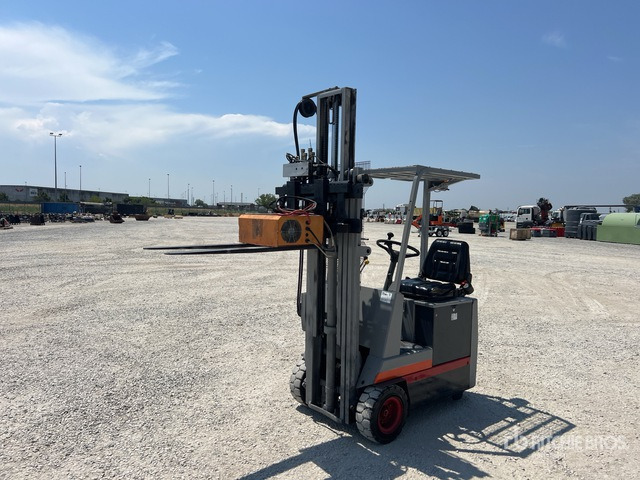1988 OM Electric Forklift - Xe nâng điện: hình 2 1988 OM Electric Forklift - Xe nâng điện: hình 2