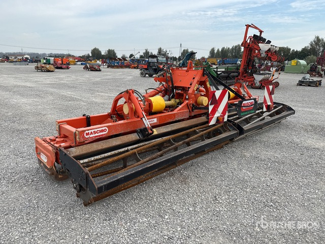 2004 Maschio Gaspardo Aquila 5000 5 m Harrow - Dàn xới lưỡi đứng: hình 4 2004 Maschio Gaspardo Aquila 5000 5 m Harrow - Dàn xới lưỡi đứng: hình 4