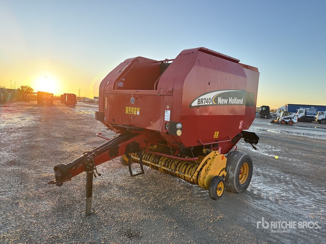 2004 New Holland BR740 Round Baler - Máy đóng kiện tròn: hình 1 2004 New Holland BR740 Round Baler - Máy đóng kiện tròn: hình 1