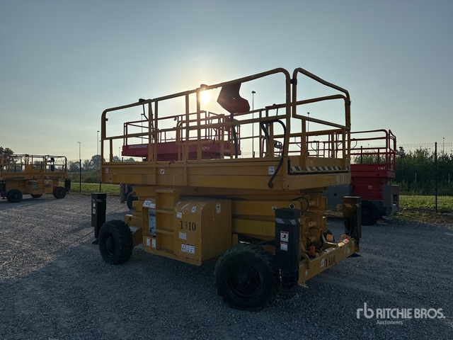 2007 Haulotte H12SX Diesel (Inoperable) Scissor Lift - Máy nâng người hình kéo: hình 2 2007 Haulotte H12SX Diesel (Inoperable) Scissor Lift - Máy nâng người hình kéo: hình 2