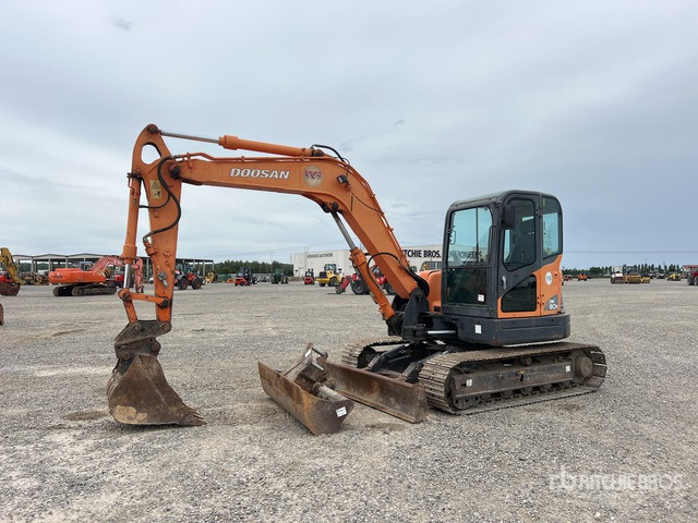 2009 Doosan DX80R Tracked Excavator - Máy xúc bánh xích: hình 2 2009 Doosan DX80R Tracked Excavator - Máy xúc bánh xích: hình 2