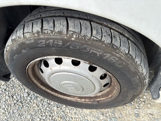 2009 Fiat Scudo Autocarro furgonato - Xe van nhỏ gọn: hình 5 2009 Fiat Scudo Autocarro furgonato - Xe van nhỏ gọn: hình 5