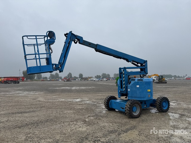 2014 Genie Z-34/22 Diesel Articulating Boom Lift - Xe nâng người nhiều khớp nối: hình 2 2014 Genie Z-34/22 Diesel Articulating Boom Lift - Xe nâng người nhiều khớp nối: hình 2