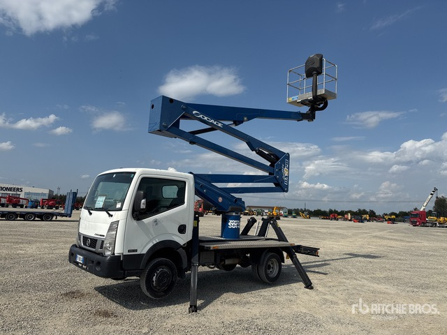 2015 Nissan Cabstar 35.12 2015 Socage DA320 20 m on Bucket Truck - Nền bục trên không gắn trên xe tải: hình 1 2015 Nissan Cabstar 35.12 2015 Socage DA320 20 m on Bucket Truck - Nền bục trên không gắn trên xe tải: hình 1