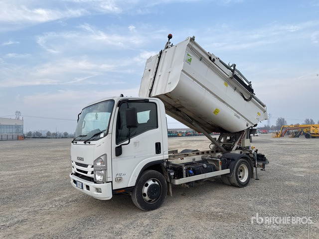 2016 Isuzu NPR 75 4x2 Waste Collection Truck - Xe tải chở rác: hình 1 2016 Isuzu NPR 75 4x2 Waste Collection Truck - Xe tải chở rác: hình 1