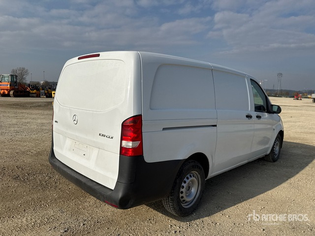 2016 Mercedes-Benz Vito Cargo Van - Xe tải hộp: hình 4 2016 Mercedes-Benz Vito Cargo Van - Xe tải hộp: hình 4