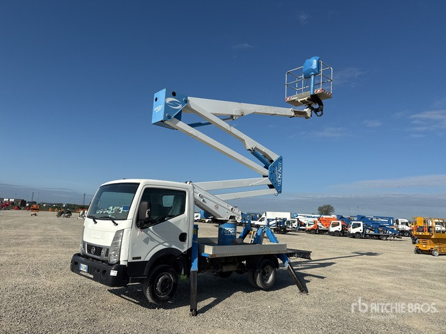 2016 Nissan Cabstar 35.12 2014 Socage DA320 20 m on Bucket Truck - Nền bục trên không gắn trên xe tải: hình 2 2016 Nissan Cabstar 35.12 2014 Socage DA320 20 m on Bucket Truck - Nền bục trên không gắn trên xe tải: hình 2