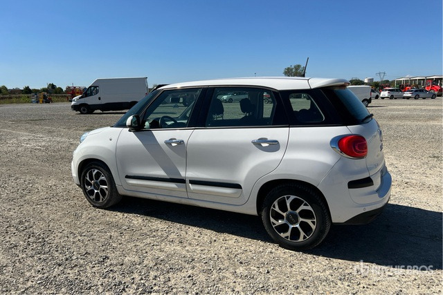 2017 Fiat 500L Automobile - Xe hơi: hình 1 2017 Fiat 500L Automobile - Xe hơi: hình 1