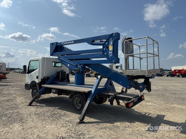 2017 Nissan Cabstar Cabstar 35.12 2017 Socage DA 324 24 m on Bucket Truck - Nền bục trên không gắn trên xe tải: hình 3 2017 Nissan Cabstar Cabstar 35.12 2017 Socage DA 324 24 m on Bucket Truck - Nền bục trên không gắn trên xe tải: hình 3