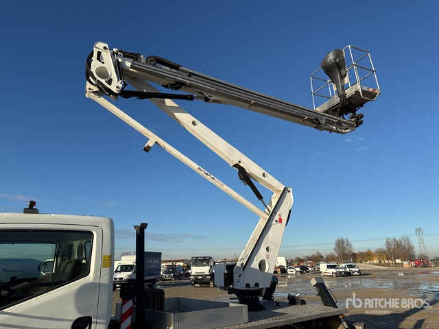 2018 Nissan Cabstar 35C13 2018 Oil&Steel Snake 21-12 21 m on Bucket Truck - Nền bục trên không gắn trên xe tải: hình 4 2018 Nissan Cabstar 35C13 2018 Oil&Steel Snake 21-12 21 m on Bucket Truck - Nền bục trên không gắn trên xe tải: hình 4