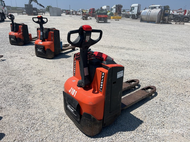 2019 Toyota LWE180 Electric Pallet Jack - Xe tải nâng pallet: hình 3 2019 Toyota LWE180 Electric Pallet Jack - Xe tải nâng pallet: hình 3