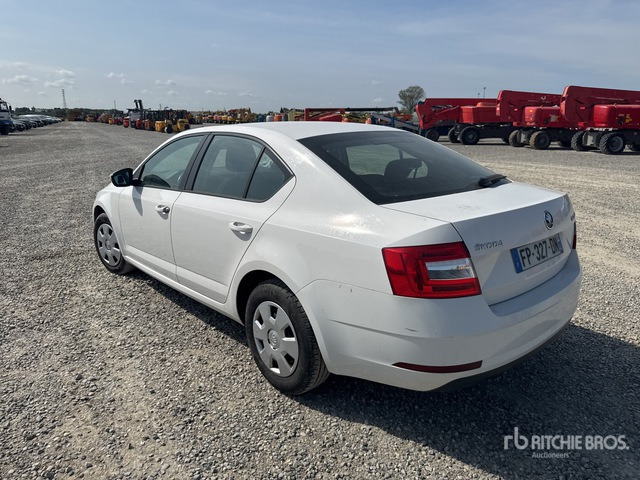 2020 Skoda Octavia Autovettura - Xe hơi: hình 4 2020 Skoda Octavia Autovettura - Xe hơi: hình 4