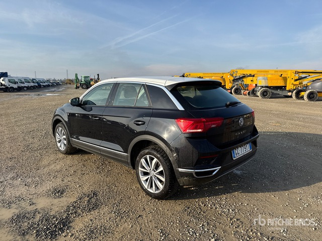 2020 Volkswagen T-Roc 1.5 TSI ACT BUSINESS DSG SUV - SUV: hình 2 2020 Volkswagen T-Roc 1.5 TSI ACT BUSINESS DSG SUV - SUV: hình 2